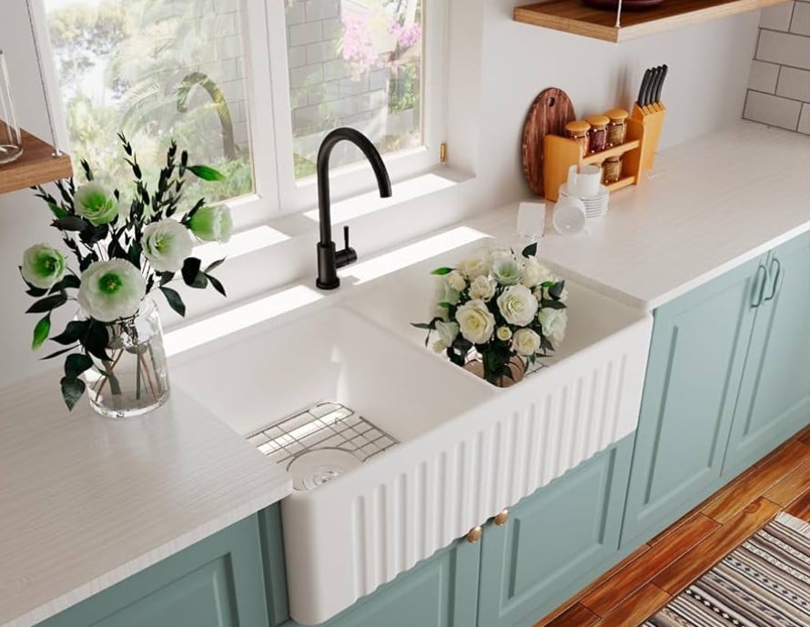 farmhouse sink